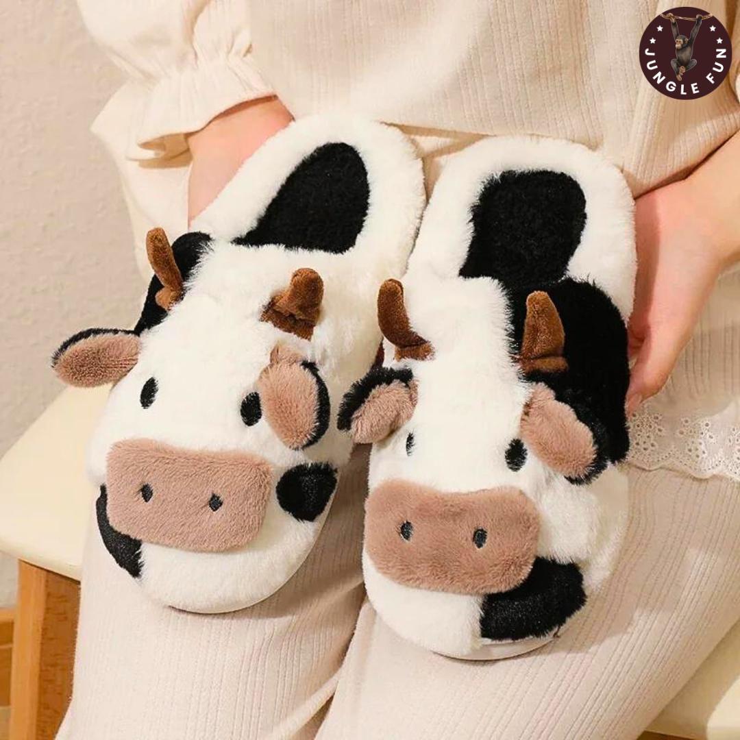 🐮 Cute Cow Slippers