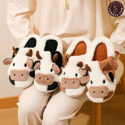 🐮 Cute Cow Slippers